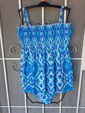 Venus 2 Piece Swimsuit Top Size XL bottom Size 14